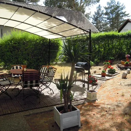 Lenzer Parkblick Am Plauer Nyaraló