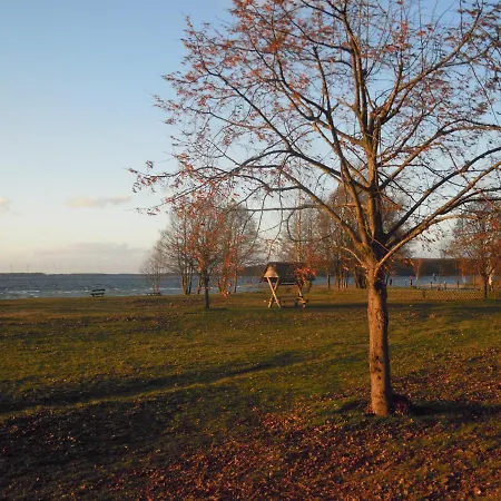 Lenzer Parkblick Am Plauer Nyaraló