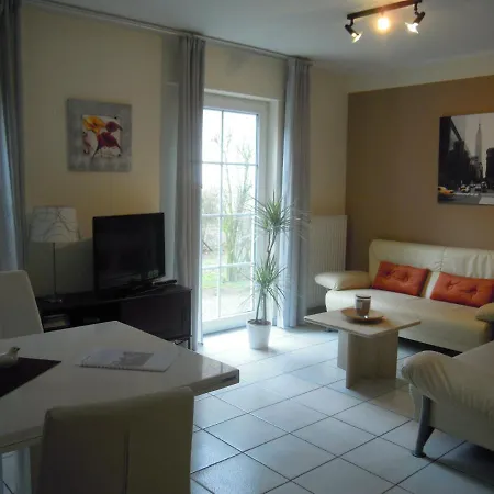 Lenzer Parkblick Am Plauer Lenz