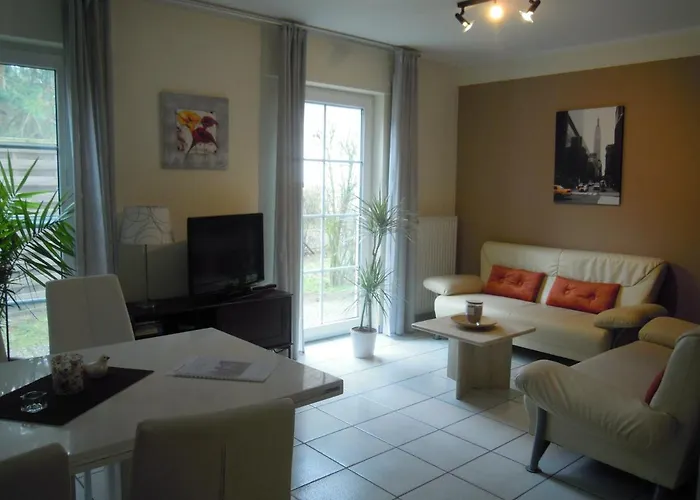 Lenzer Parkblick Am Plauer Lenz